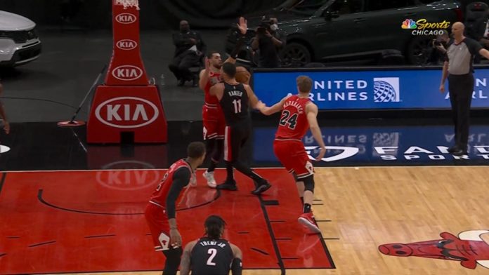 Lillard Stuns Bulls, Hits Game-Winner