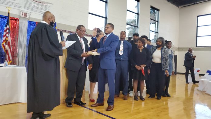 Bryant Gets Sworn In