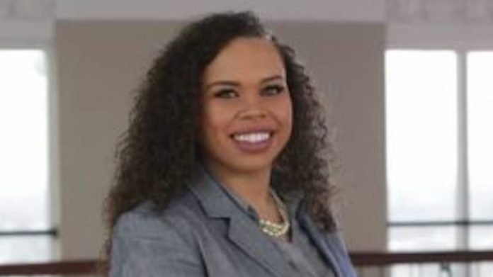 Chaundra Van Dyk