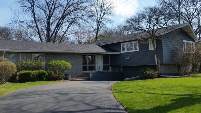 lawn-house-roof-building-home-suburb-824019-pxhere.com Cook County Officials Highlight Cook County Legal Aid for Housing and Debt as Alternative to Evictions for Landlords