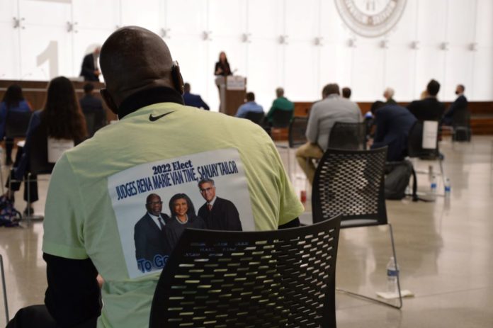 14-oct-2021-political-consultant-Wallace-gator-bradley-scaled Judicial hopefuls seek Cook County Democratic Party’s endorsement for 2022 primary