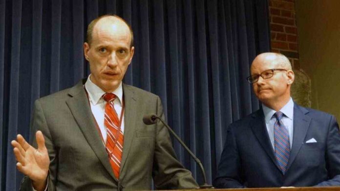 700700p718EDNmainimg-Cunningham-Harmon-newser1-0615 State Senate revives measure to allow limited sports betting on in-state colleges