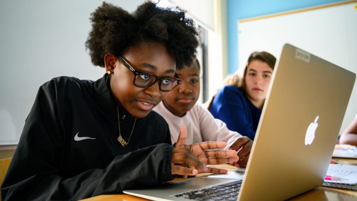 Chicago Public Schools Proud to Celebrate recipients for NCWIT Computing Award for Educators