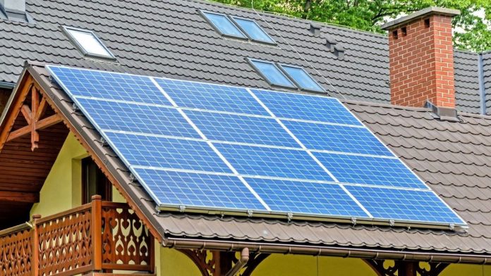 solar-panels-g02a0b811f_1280 Hazel Crest Receives Award for Solar Energy