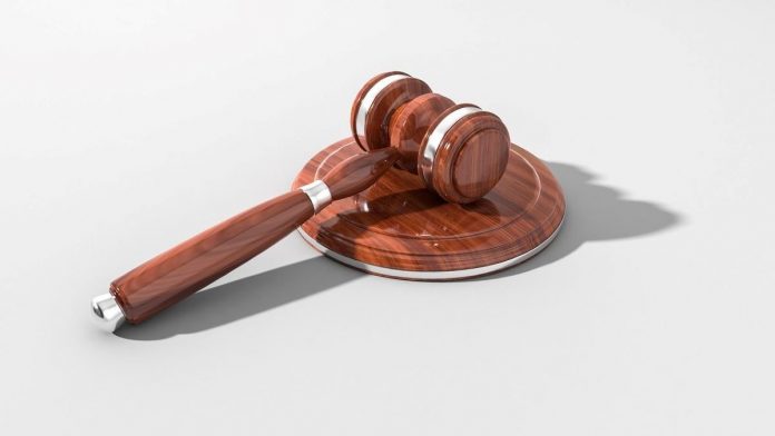 club-g7debbfbc6_1280 Illinois Supreme Court Adopts New Code Of Judicial Conduct