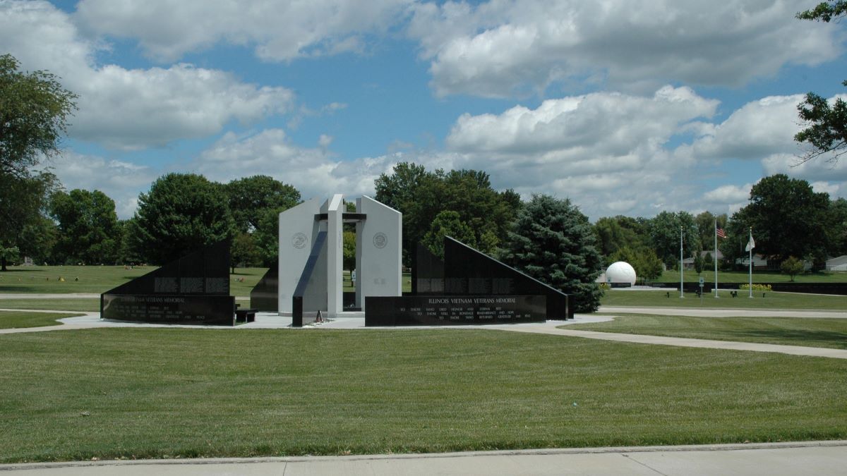 Christmas Remembrance Ceremony set for Dec. 3 at Illinois Vietnam Veterans Memorial in Springfield