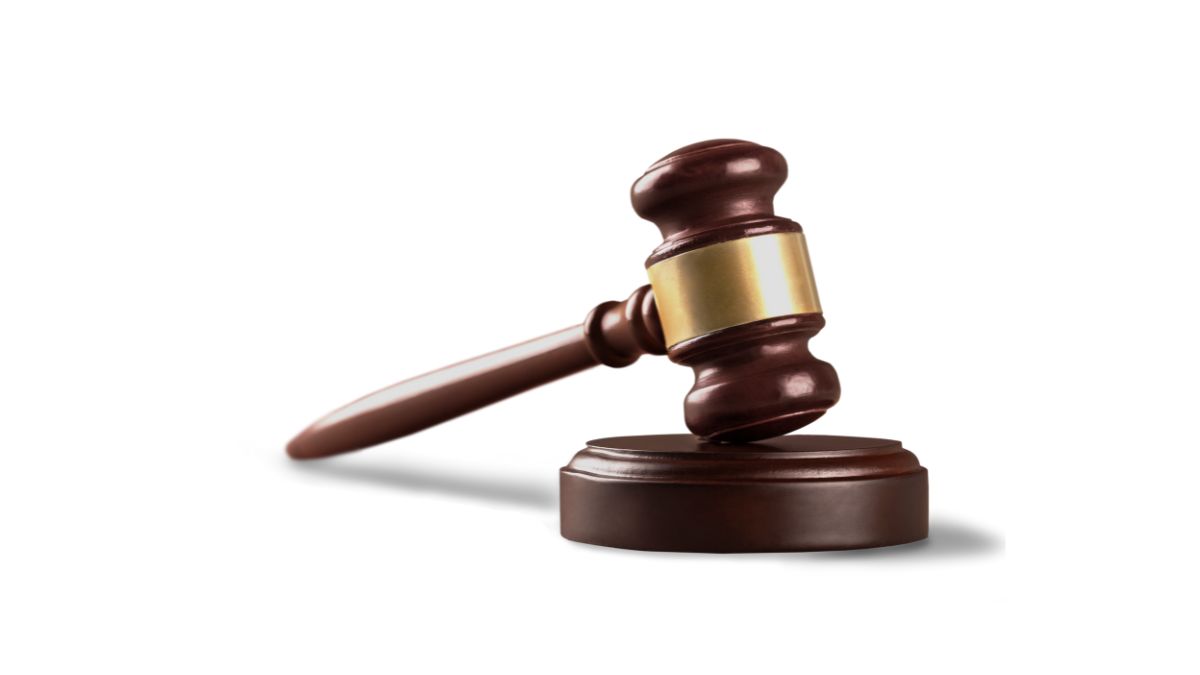 Court(3) Illinois Senate Bill Seeks to End Court Fines, Fees for Juveniles