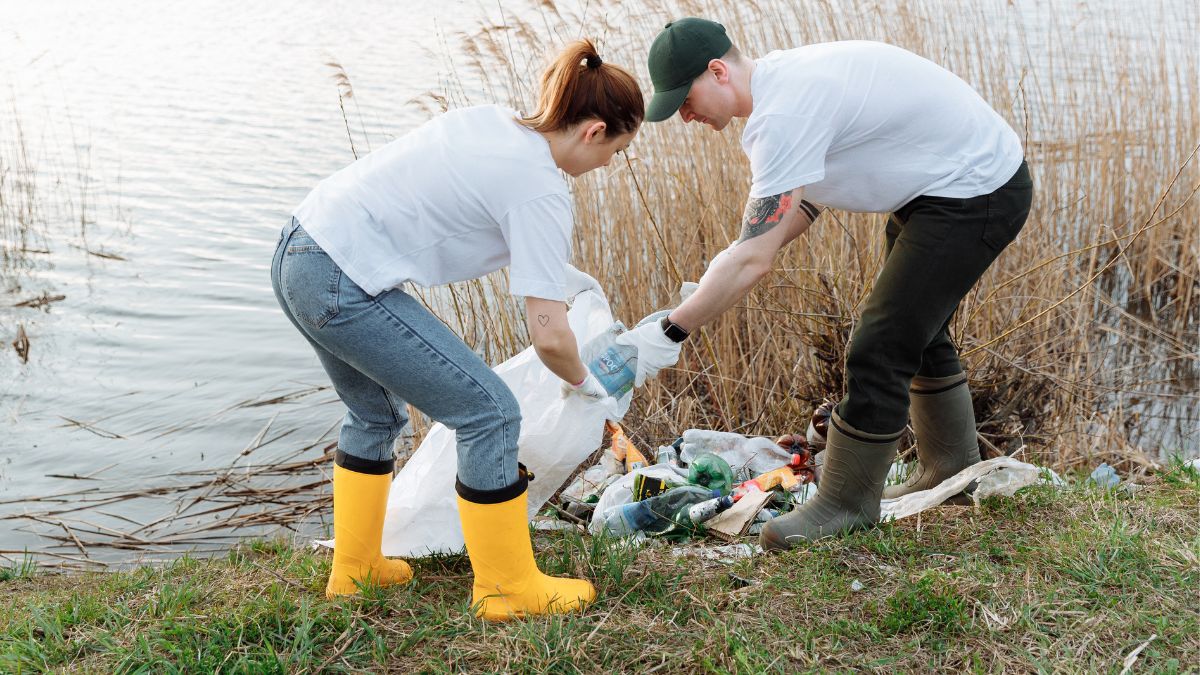 Haas Resolution Declaring September as River Clean Up Month in Illinois Adopted