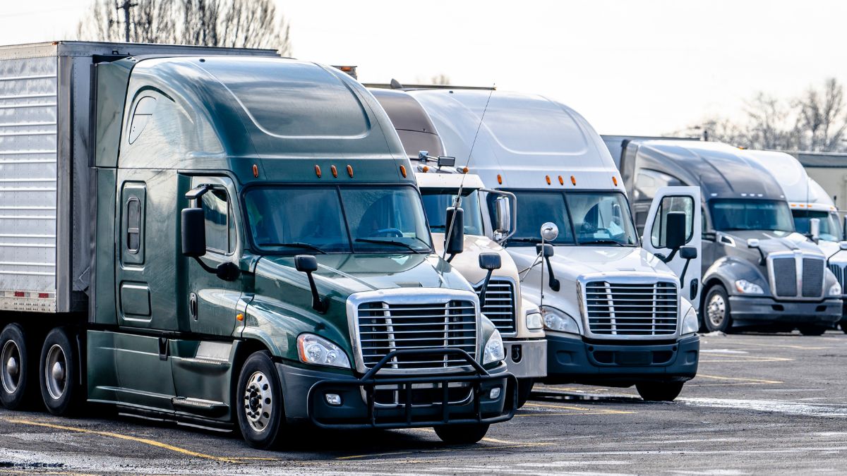 Trucking Group Says They’ll Sue if IL Adopts CA Emissions Standards