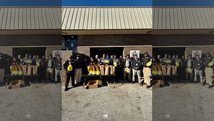 Sheriff’s Office and Housing Authority of Cook County Distribute Free Turkeys to Cook County Residents
