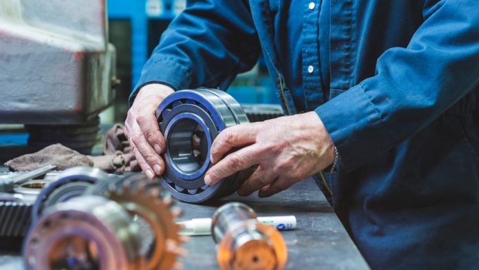 Prairie State College Uses Mobile Training Centers to Bridge Manufacturing Skills Gap