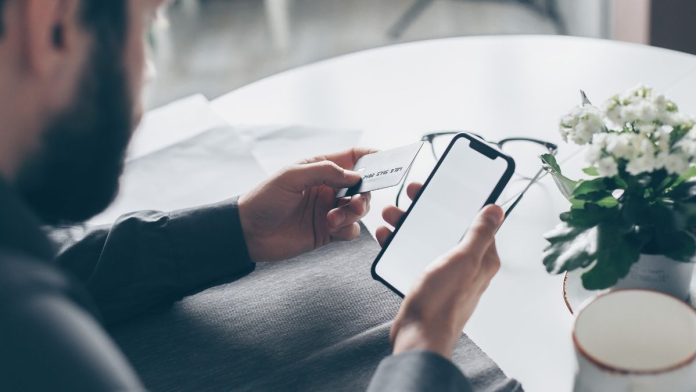FBI Warns of Rising Holiday Scams, Urges Families to Talk Fraud Prevention