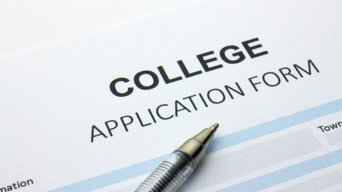 Illinois Promotes One Click College Admit Month to Expand Access to Higher Education