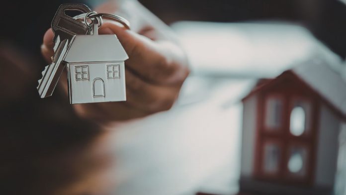 Illinois housing affordability efforts pit tax cuts against new spending