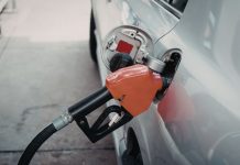 Illinois sees biggest drop in gas prices nationwide, still above $4 average Illinois sees biggest drop in gas prices nationwide, still above $4 average