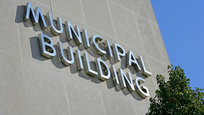 New Illinois Law Gives Municipalities More Flexibility to Transfer Business District Funds