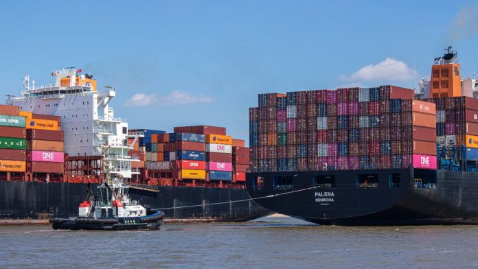 Group behind tariff challenge calls Pritzker’s refund check demand irrational
