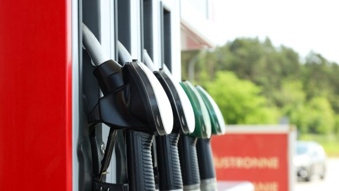 Illinois Democrats Blame Trump for Rising Gas Prices Amid Ongoing Iran War