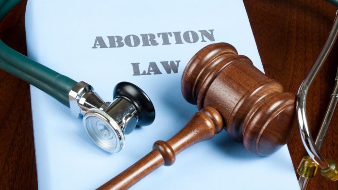 Aaron Del Mar's Abortion Remarks Draw Criticism as Illinois GOP Faces Calls to Respond