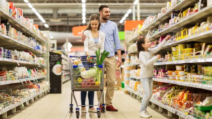 SNAP Cuts Leave Hundreds of Thousands of Illinoisans Without Food Assistance as Hunger Rises SNAP Cuts Leave Hundreds of Thousands of Illinoisans Without Food Assistance as Hunger Rises